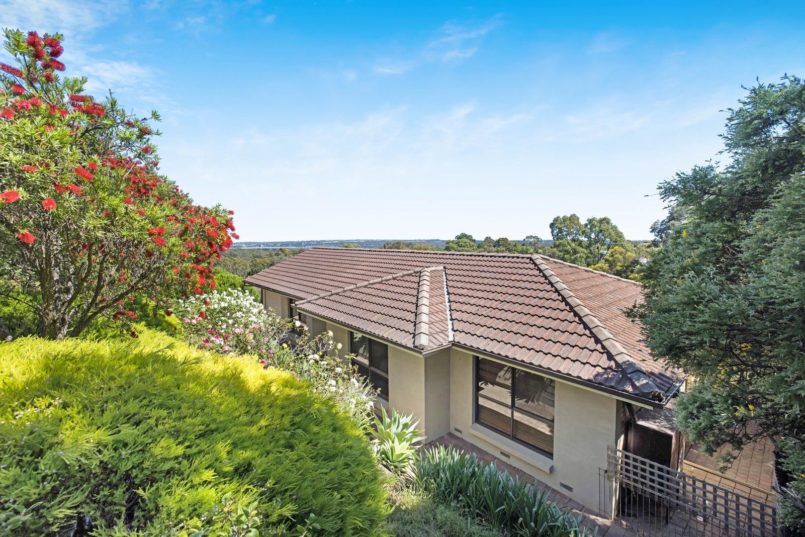 3 bedrooms House in 9 Jerilderie Drive HAPPY VALLEY SA, 5159