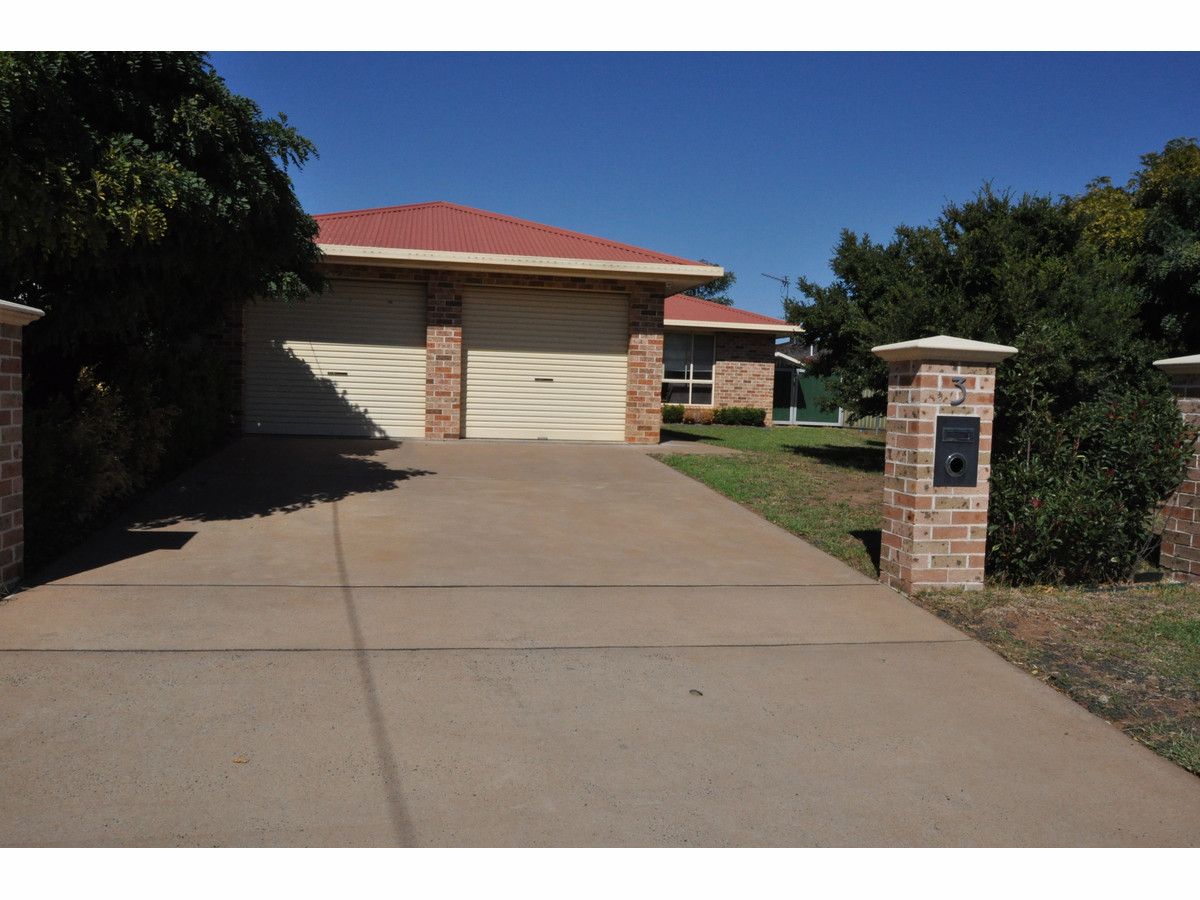 4 bedrooms House in 3 Fairview Street DUBBO NSW, 2830