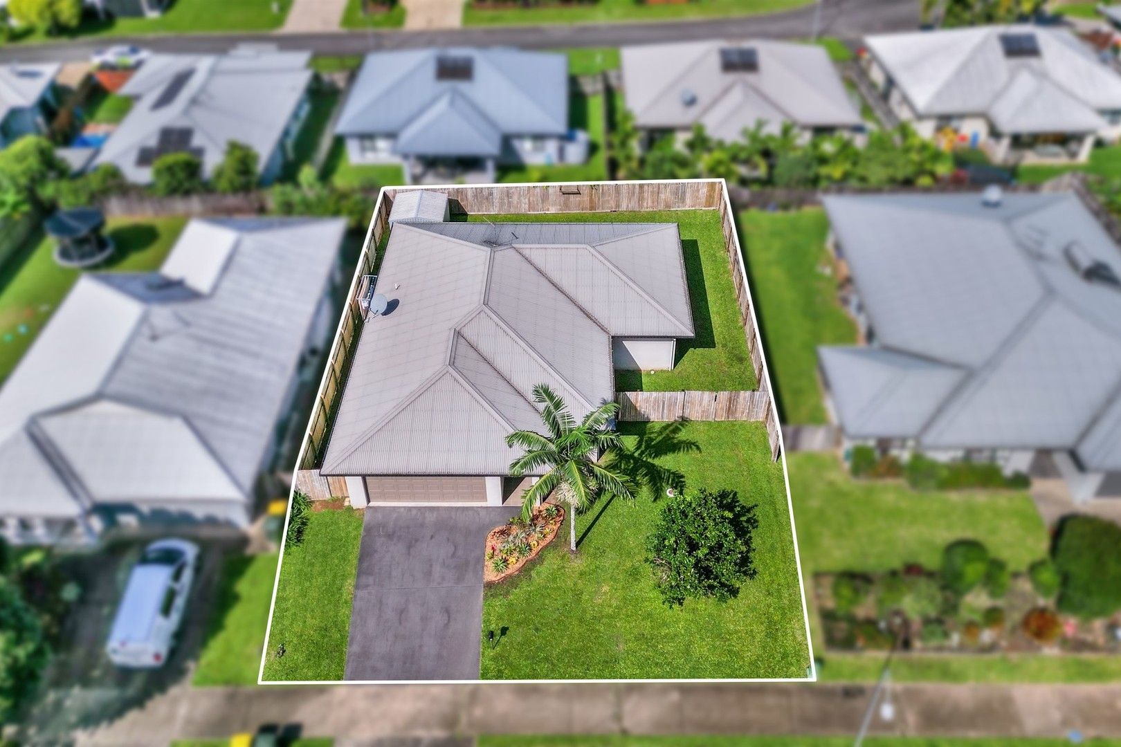 17 Ainscow Drive, Bentley Park Property History & Address Research