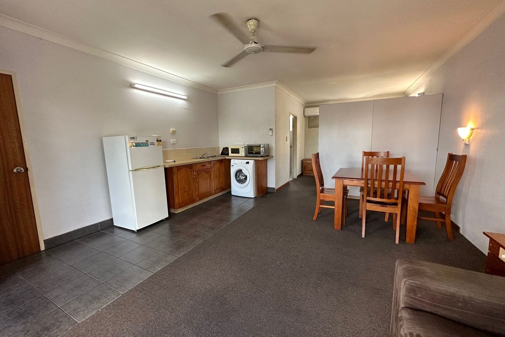 35/87-91 Earl Street, Westcourt QLD 4870, Image 2