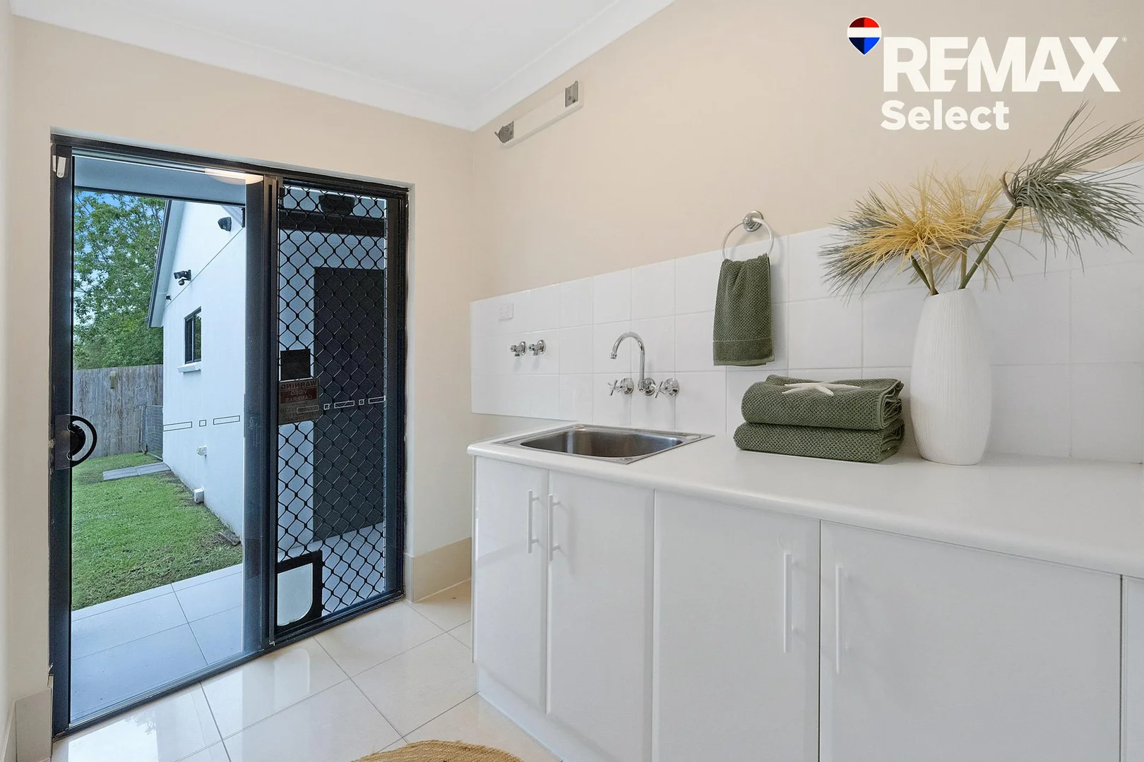 Additional image 27 of 6 Victor Ave, Glenella QLD 4740