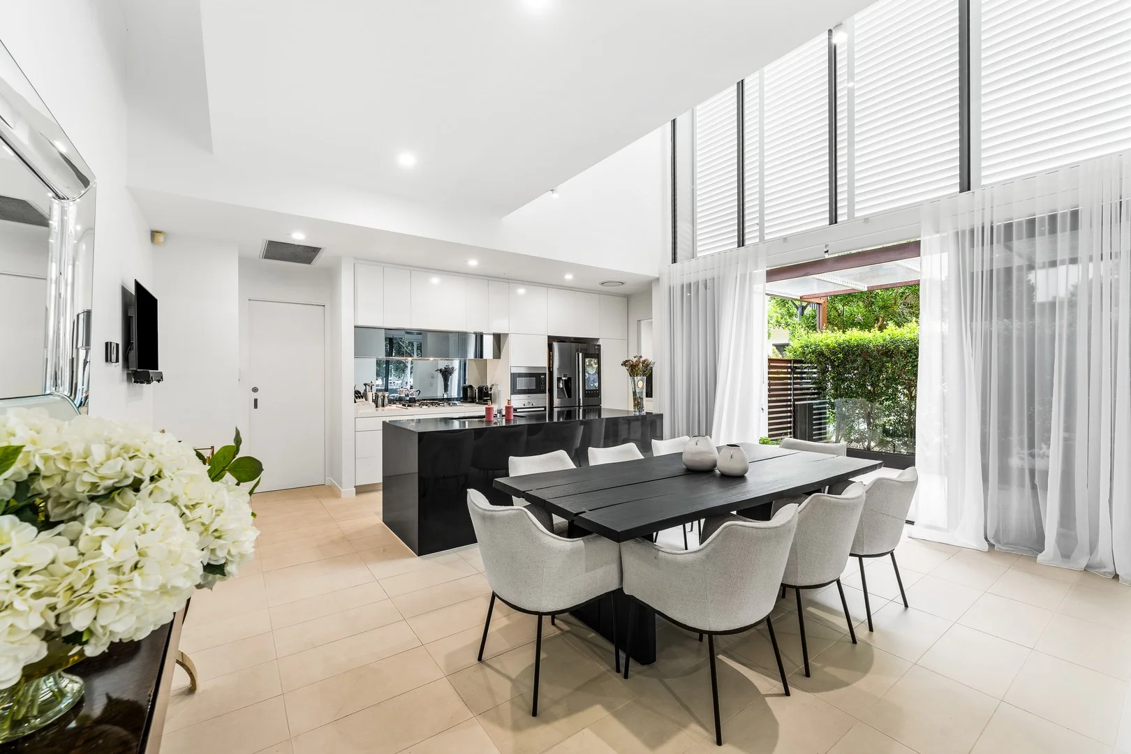 22 River Vista Way, Paradise Point QLD 4216