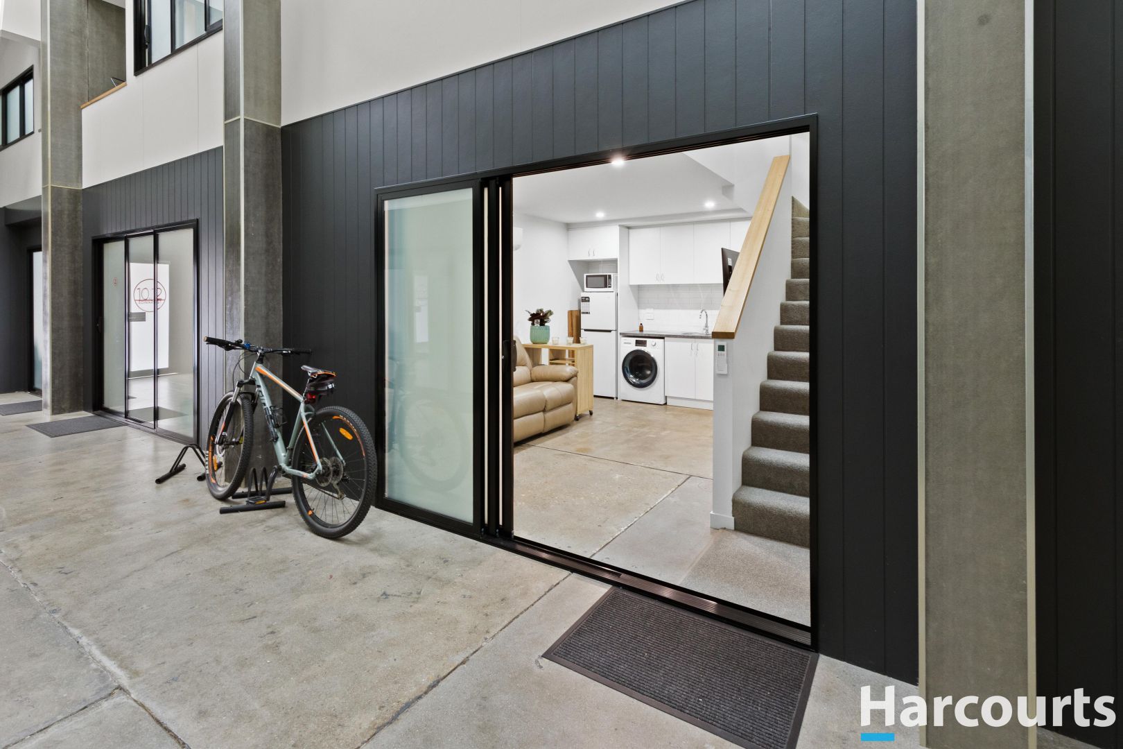 3/10-12 Edward Street, Devonport TAS 7310, Image 2