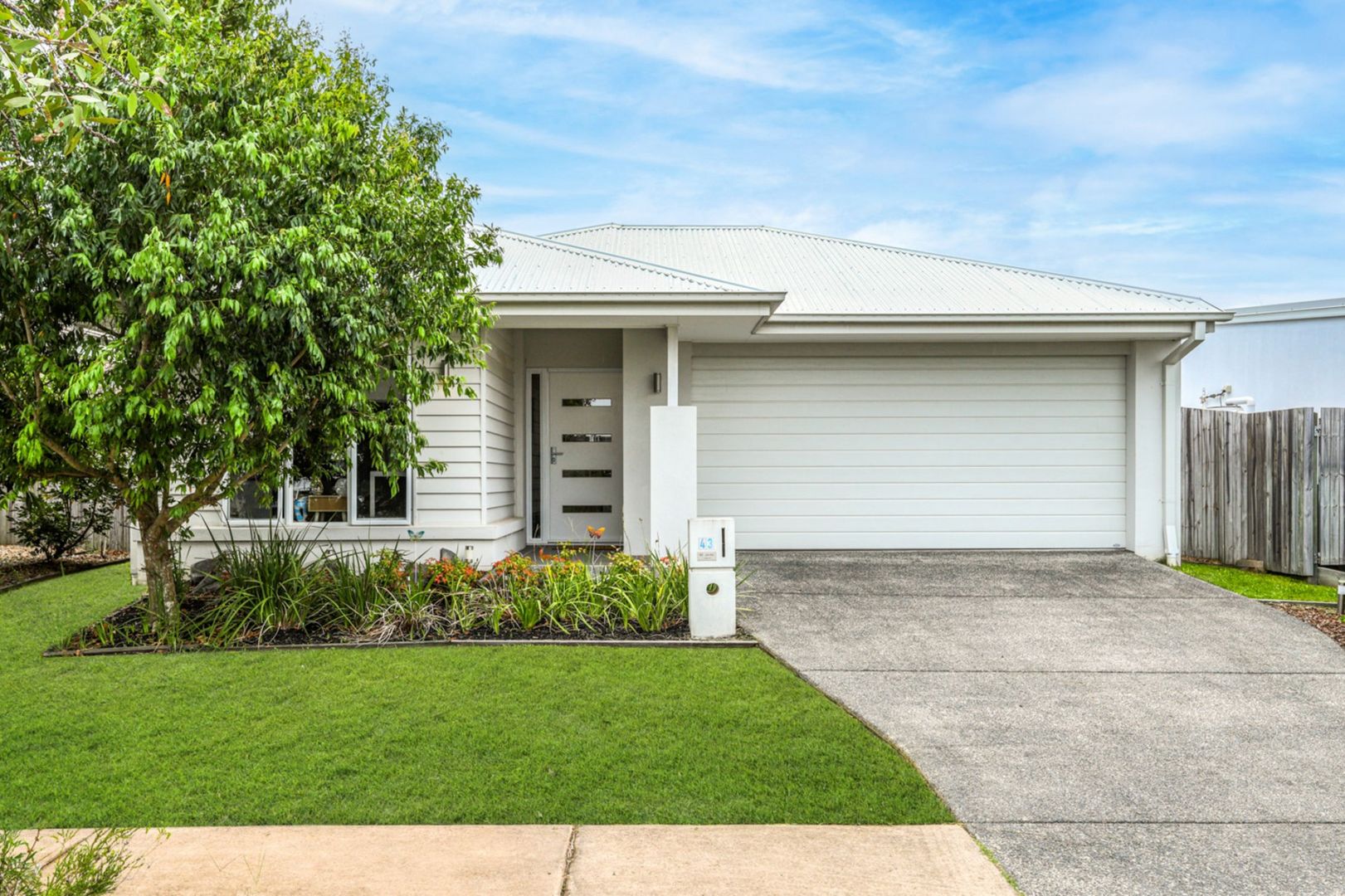 43 Amber Drive, Caloundra West QLD 4551, Image 2