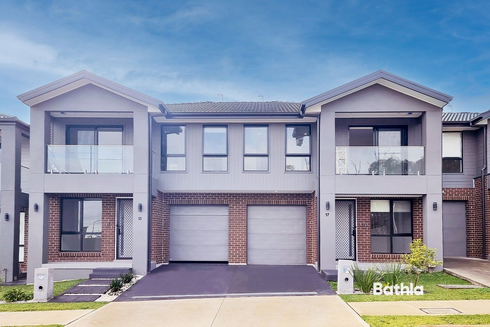 4 bedrooms Townhouse in 17 Cribbin Street MARSDEN PARK NSW, 2765