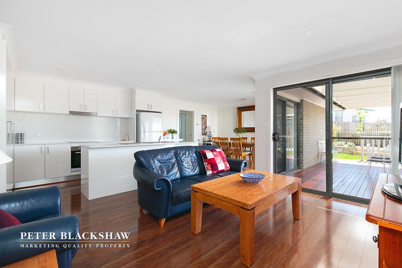 7 Janine Haines Terrace, Coombs ACT 2611, Image 1