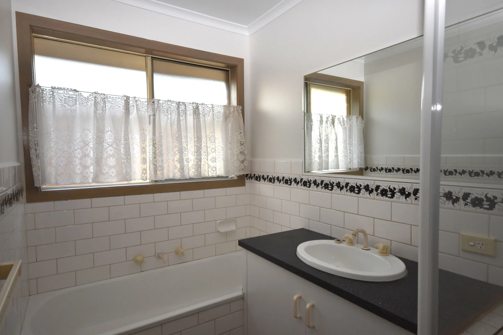 Additional image 7 of 1/6 Mount View Parade, Mooroolbark VIC 3138