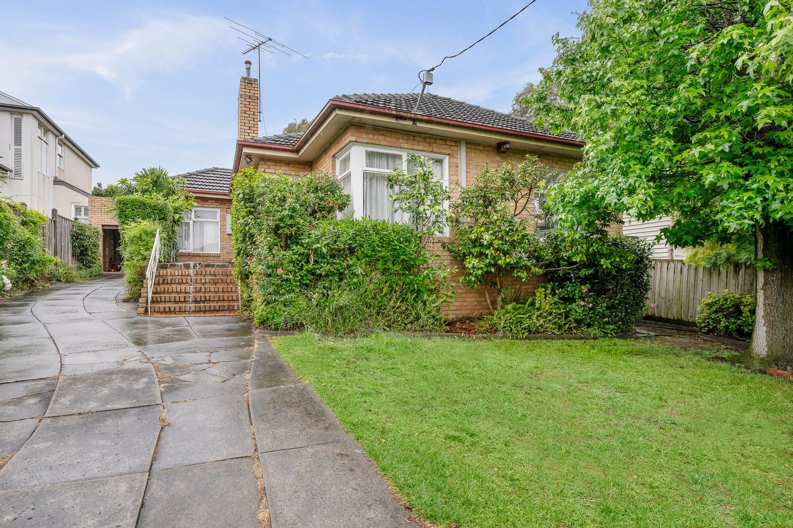 4 bedrooms House in 11 Avenue Road CAMBERWELL VIC, 3124