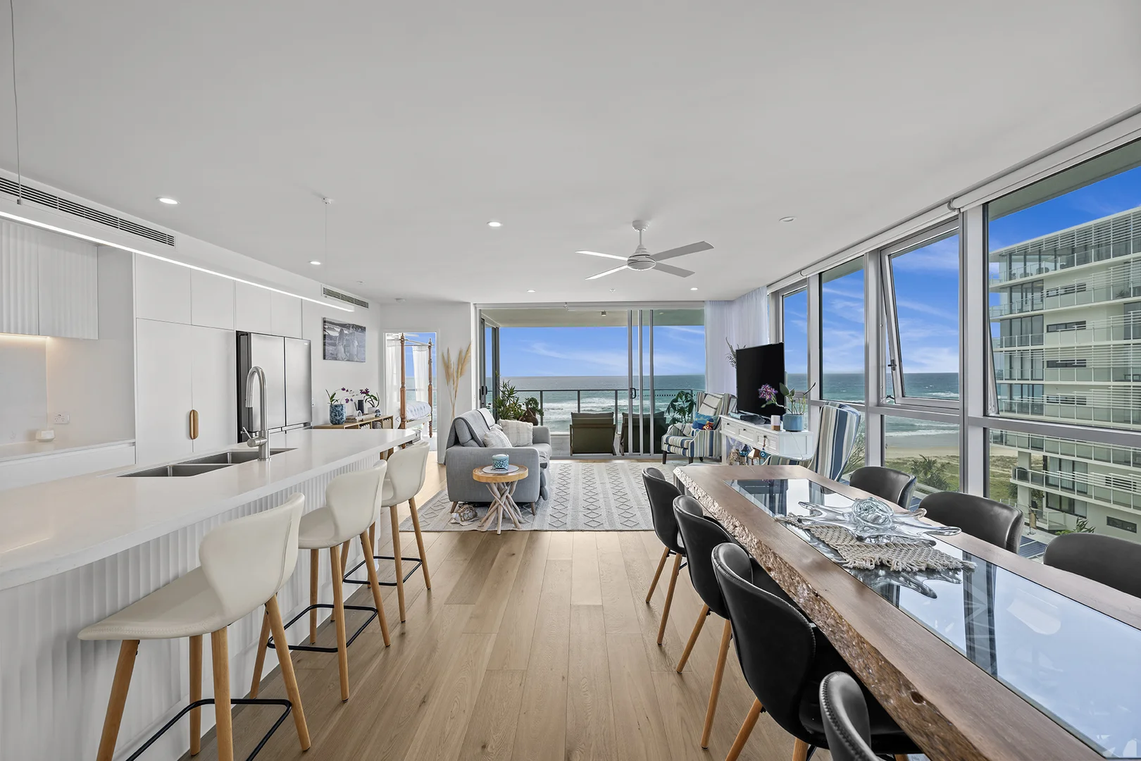 Additional image 9 of 602/4 Twenty First Avenue, Palm Beach QLD 4221