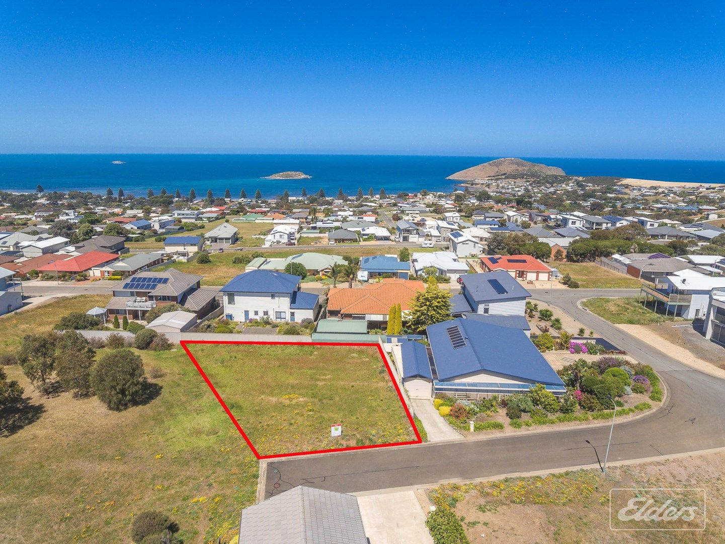 12 Barton Court, Encounter Bay SA 5211, Image 0