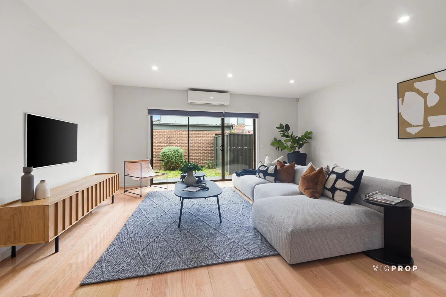 Additional image 13 of 1/104 George Street, St Albans VIC 3021