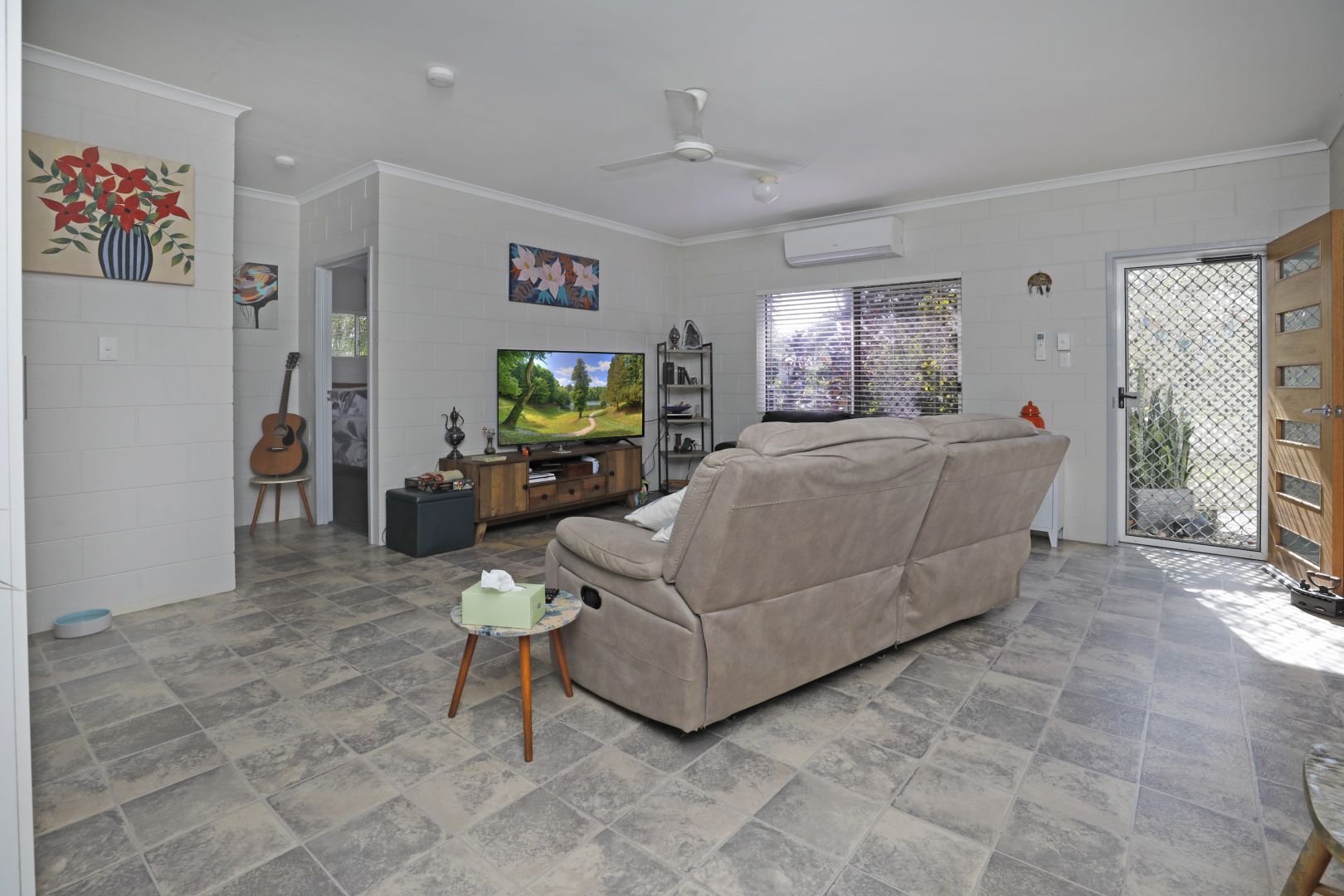 3/3 Kansas Close, White Rock QLD 4868, Image 2