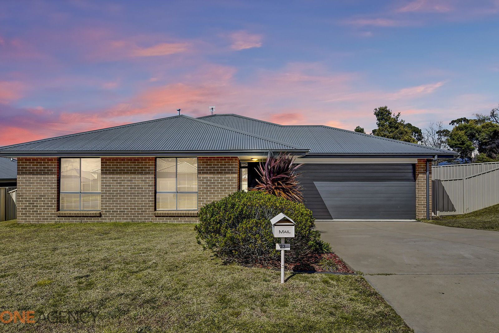 4 bedrooms House in 23 Glasson Drive ORANGE NSW, 2800