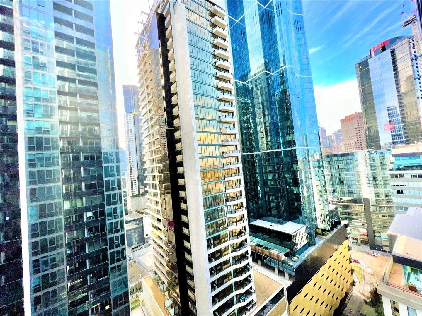 2 bedrooms Apartment / Unit / Flat in 1109/60 Kavanagh Street SOUTHBANK VIC, 3006