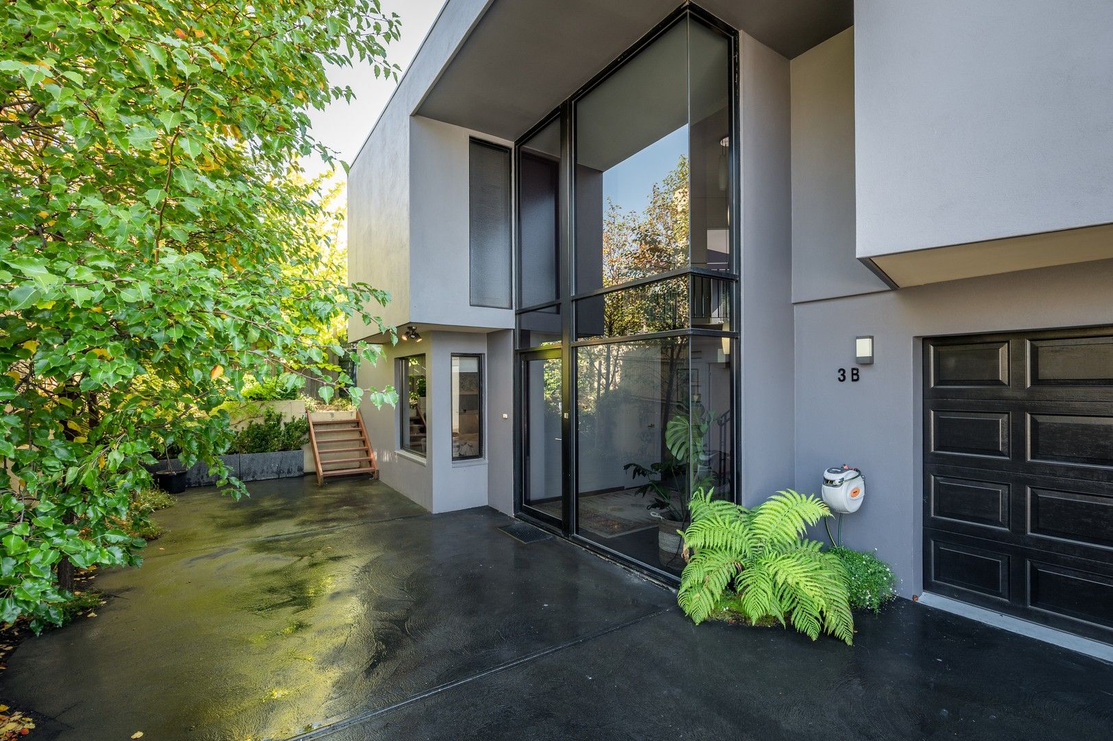 4 bedrooms House in 2/3A Shepherd Street SANDY BAY TAS, 7005