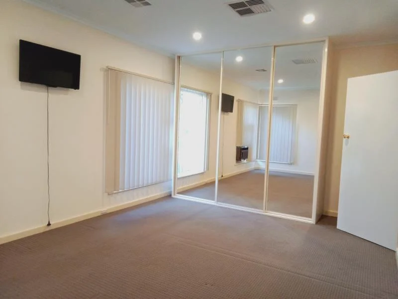 Additional image 6 of 98 Flockhart Avenue, Valley View SA 5093