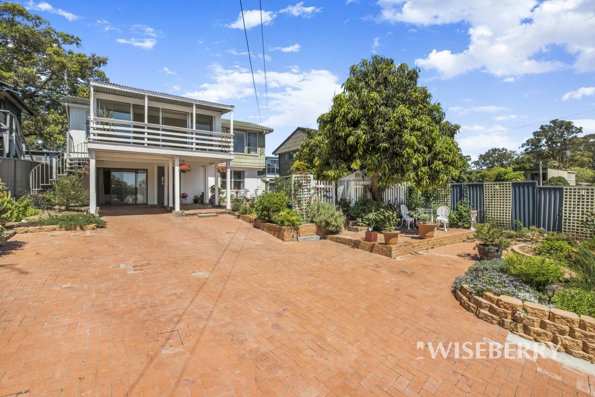 24 Macquarie Road, Mannering Park Property History & Address Research Domain