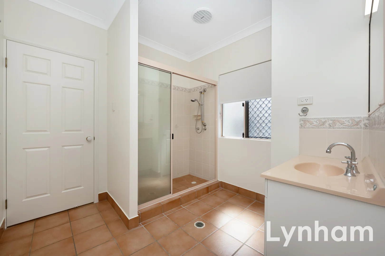 Additional image 6 of 17 Blue Lake Court, Kirwan QLD 4817