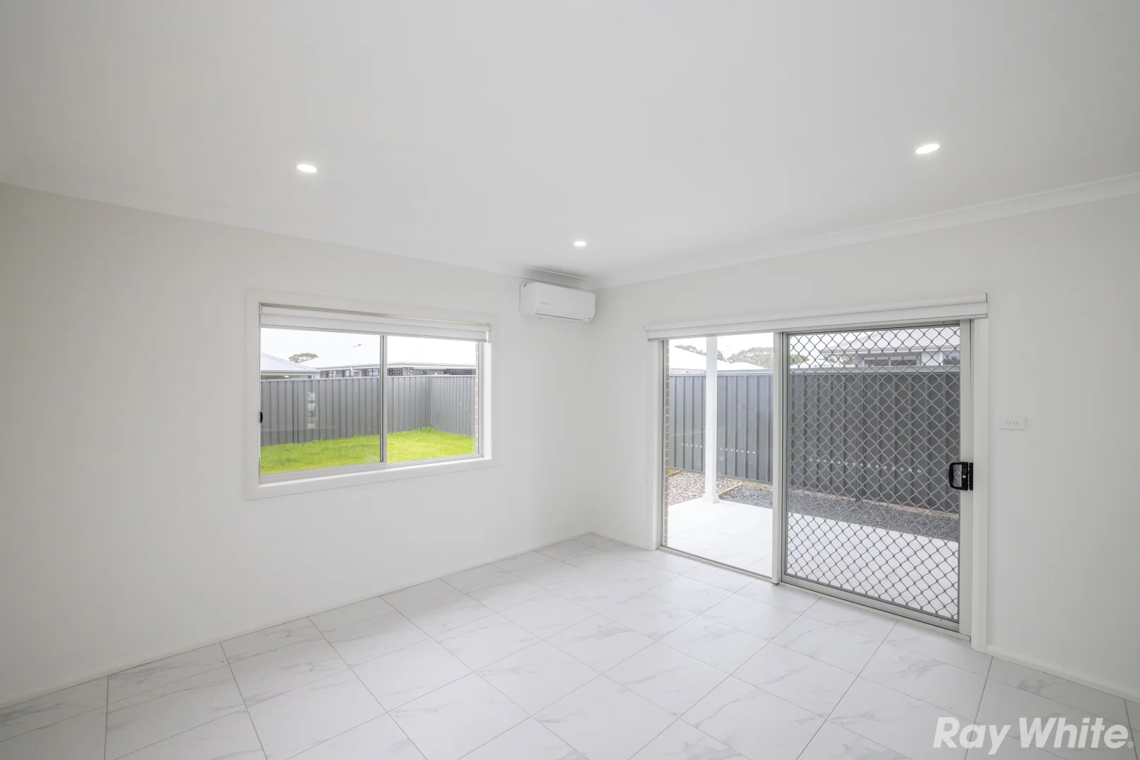 Additional image 2 of 2/9 Oceania Street, Forster NSW 2428