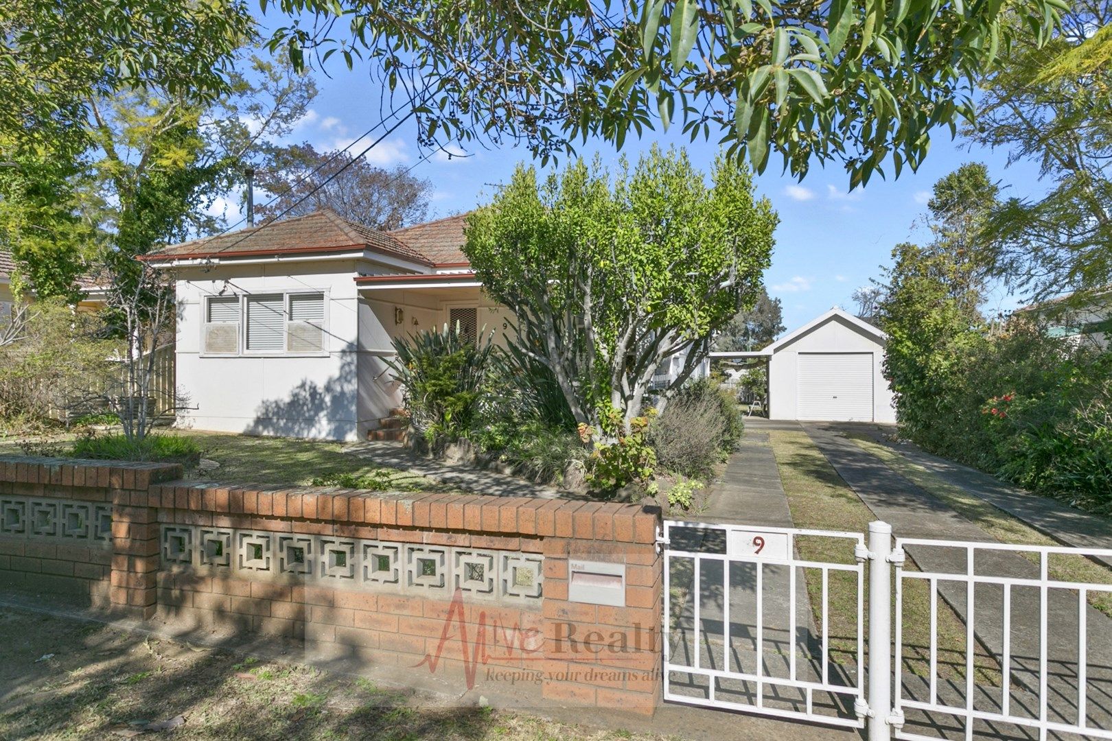 9 Halcyon Avenue, Padstow NSW 2211, Image 0