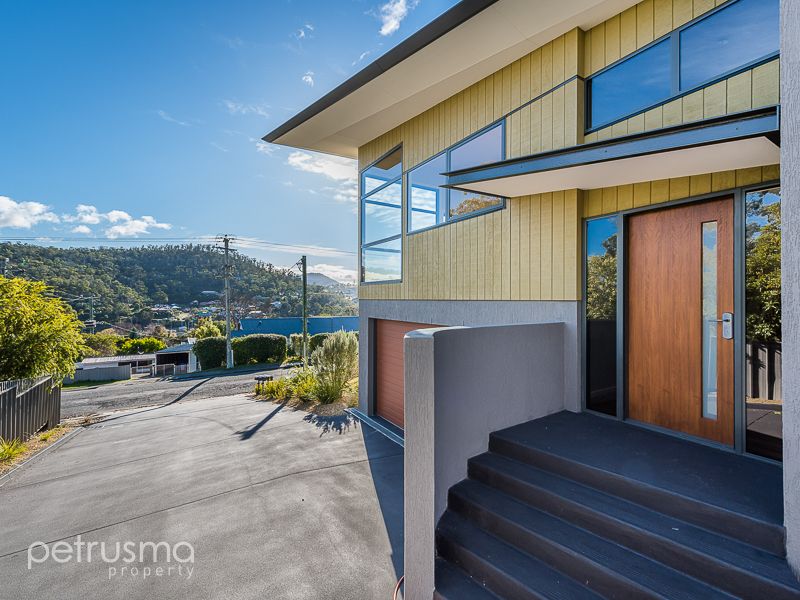 1 and 2/54 Derwent Avenue, GEILSTON BAY TAS 7015, Image 1