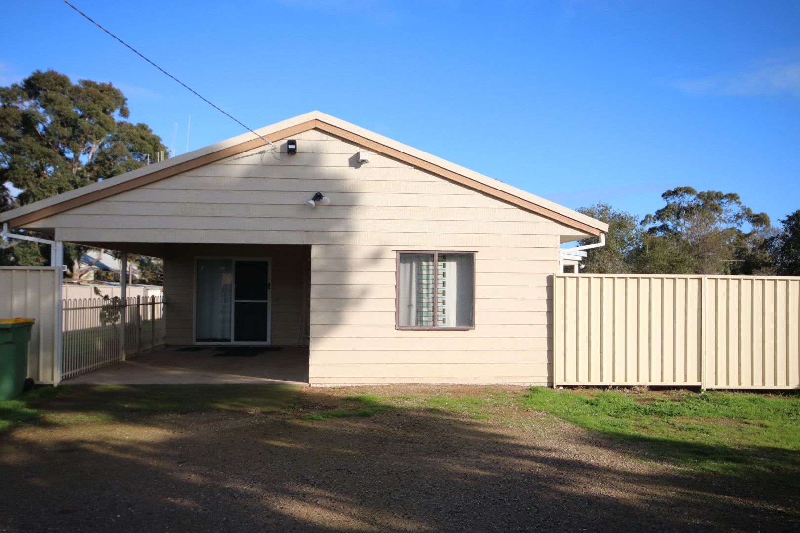 50 Kerford Street, Rochester VIC 3561, Image 2