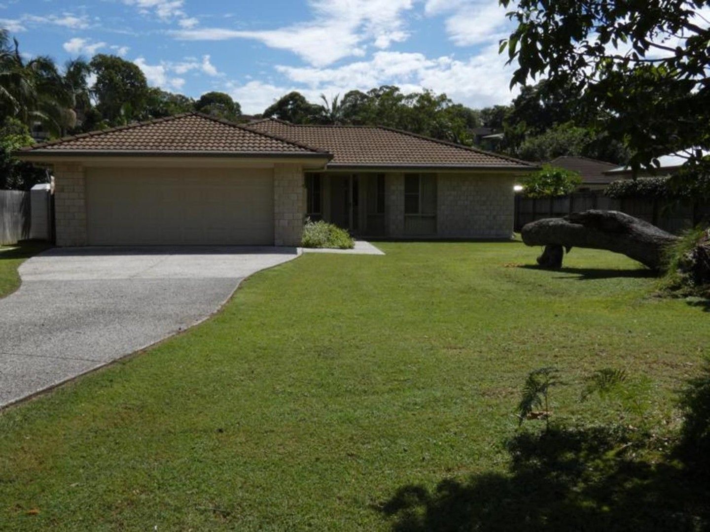 4 bedrooms House in  OCEAN SHORES NSW, 2483