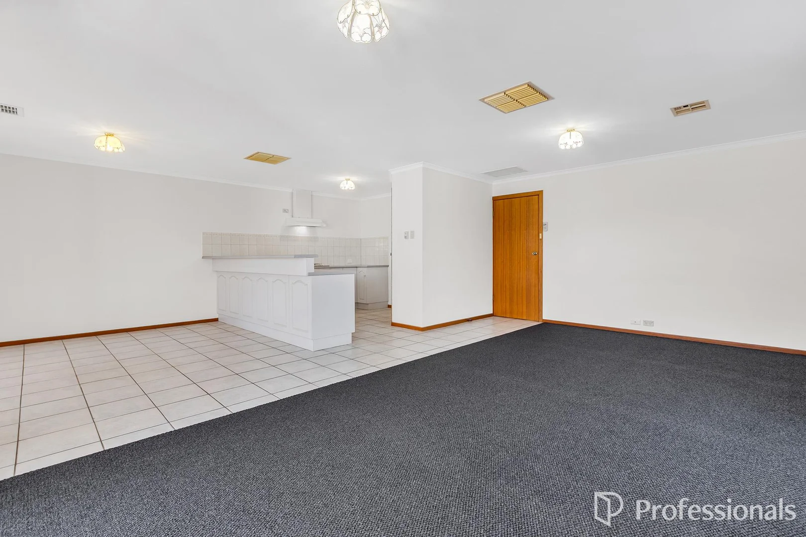 Additional image 15 of 18 Sedgemoor Road, Craigmore SA 5114