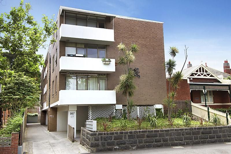 2 bedrooms Apartment / Unit / Flat in 5/867 Rathdowne Street CARLTON NORTH VIC, 3054