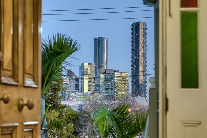 14 Normanby Terrace Kelvin Grove 4059 - Image 3