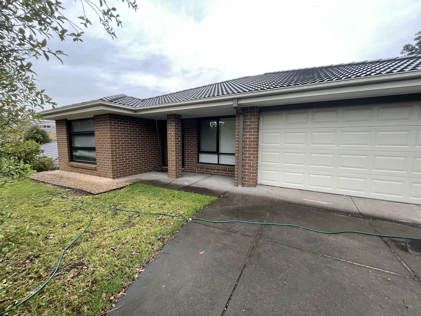 4 bedrooms House in 5 Cannington Grove SUNBURY VIC, 3429