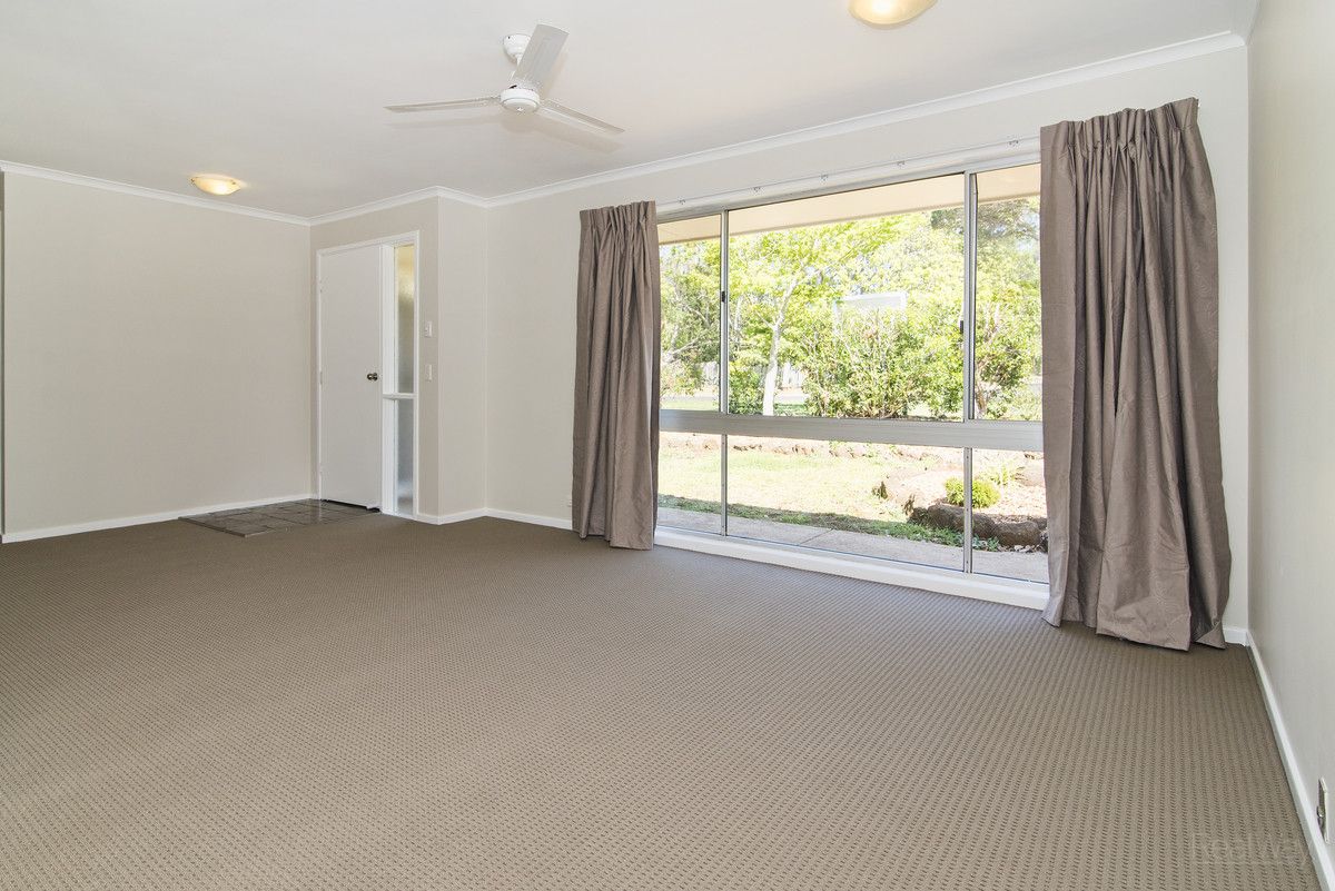 292 Greenwattle Street, Wilsonton Heights QLD 4350, Image 2