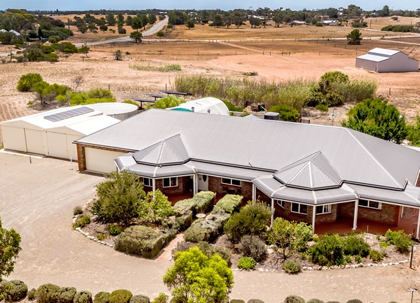 12881 Spencer Highway, Moonta Mines SA 5558