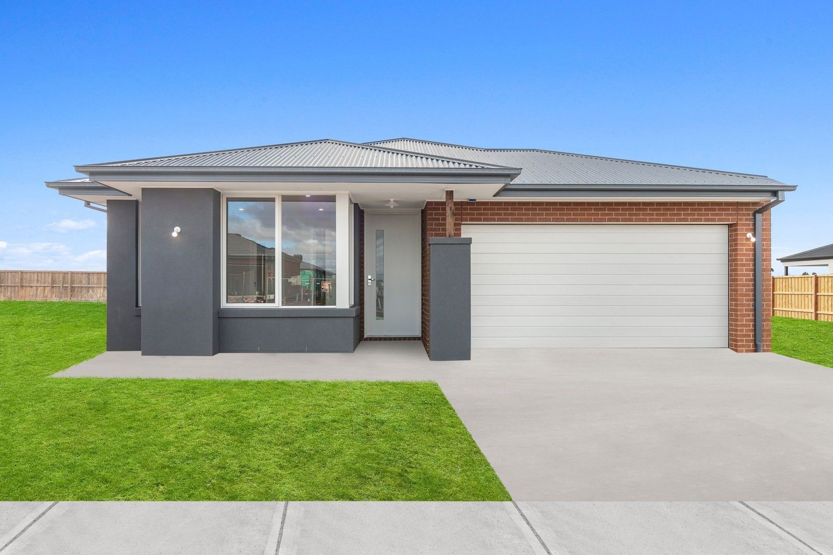 4 bedrooms House in 16 Erin Drive FRASER RISE VIC, 3336