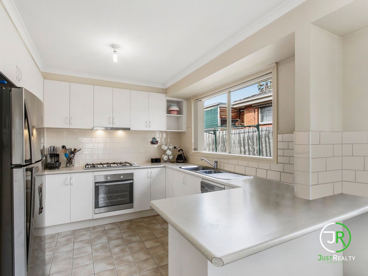 1/32 Taylor Street, Cranbourne VIC 3977, Image 1