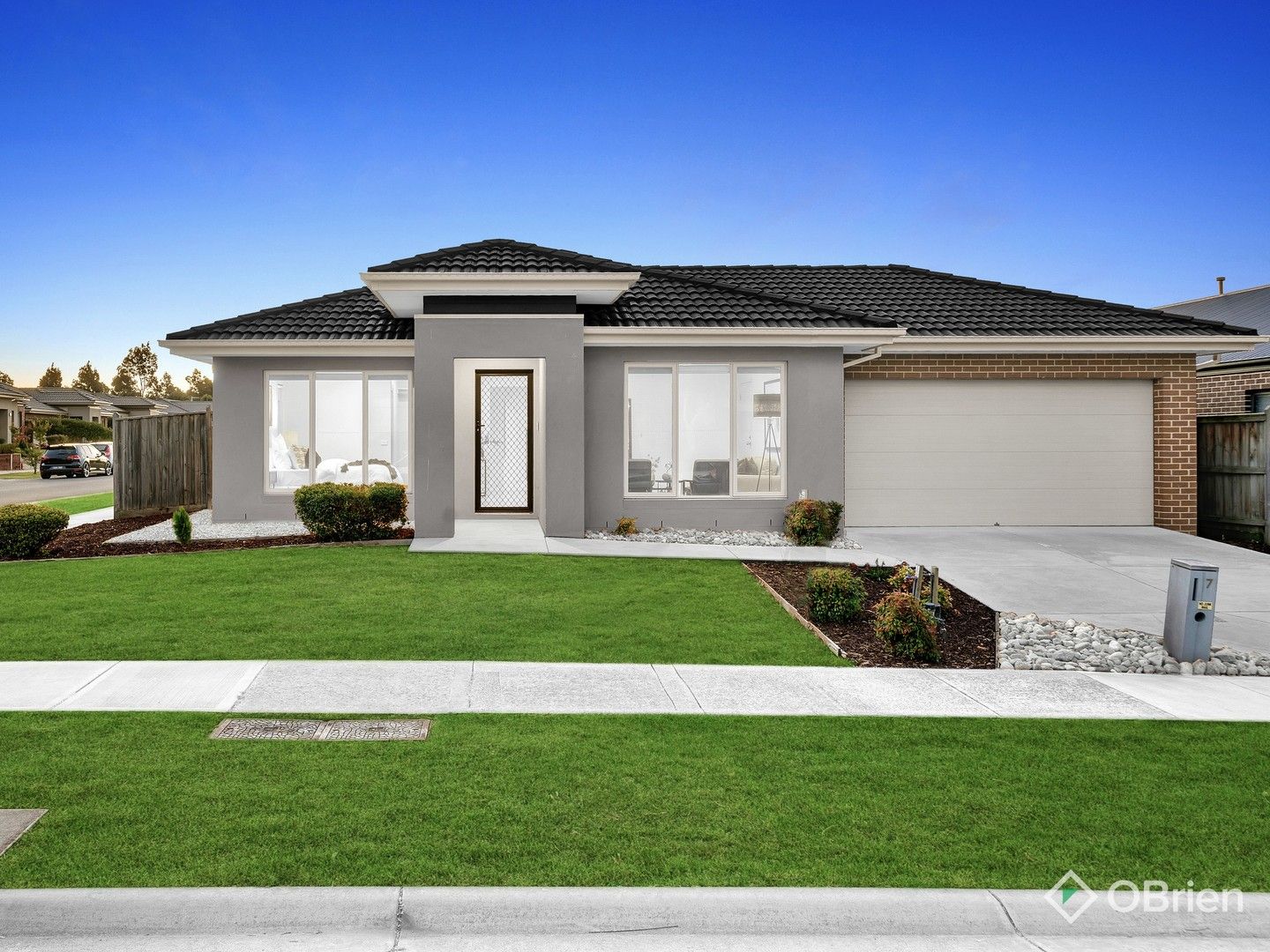 7 Brolin Terrace, Cranbourne North VIC 3977, Image 0