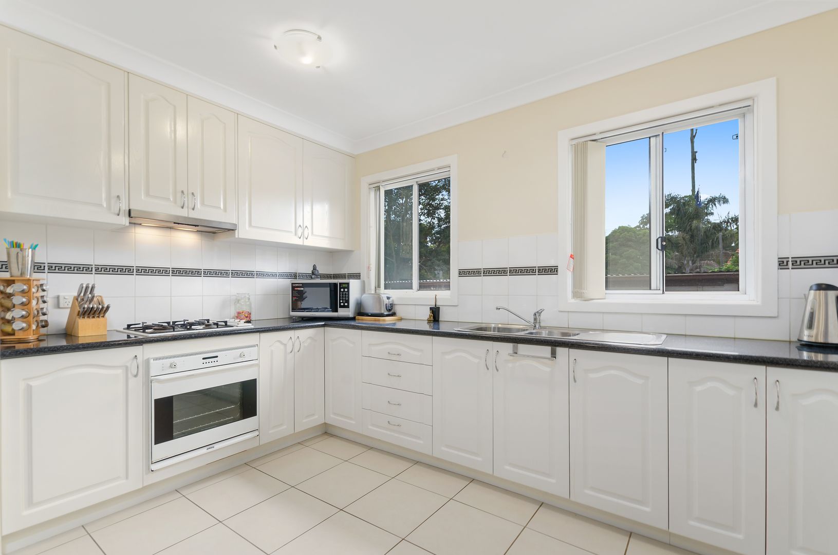 1/1 Moles Street, Albion Park NSW 2527, Image 2