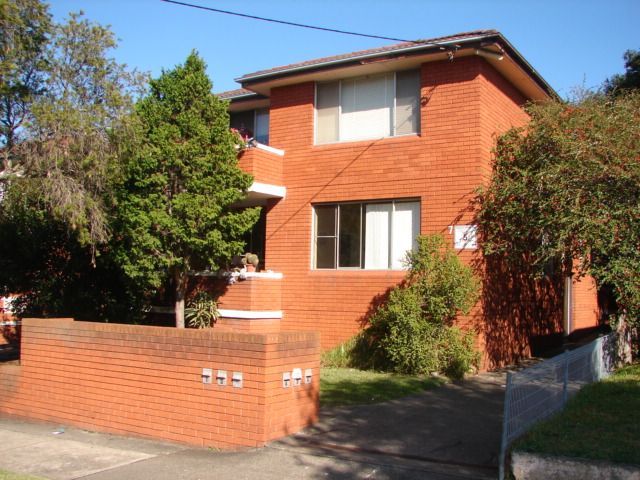 2 bedrooms Apartment / Unit / Flat in 4/7 Park Street CAMPSIE NSW, 2194