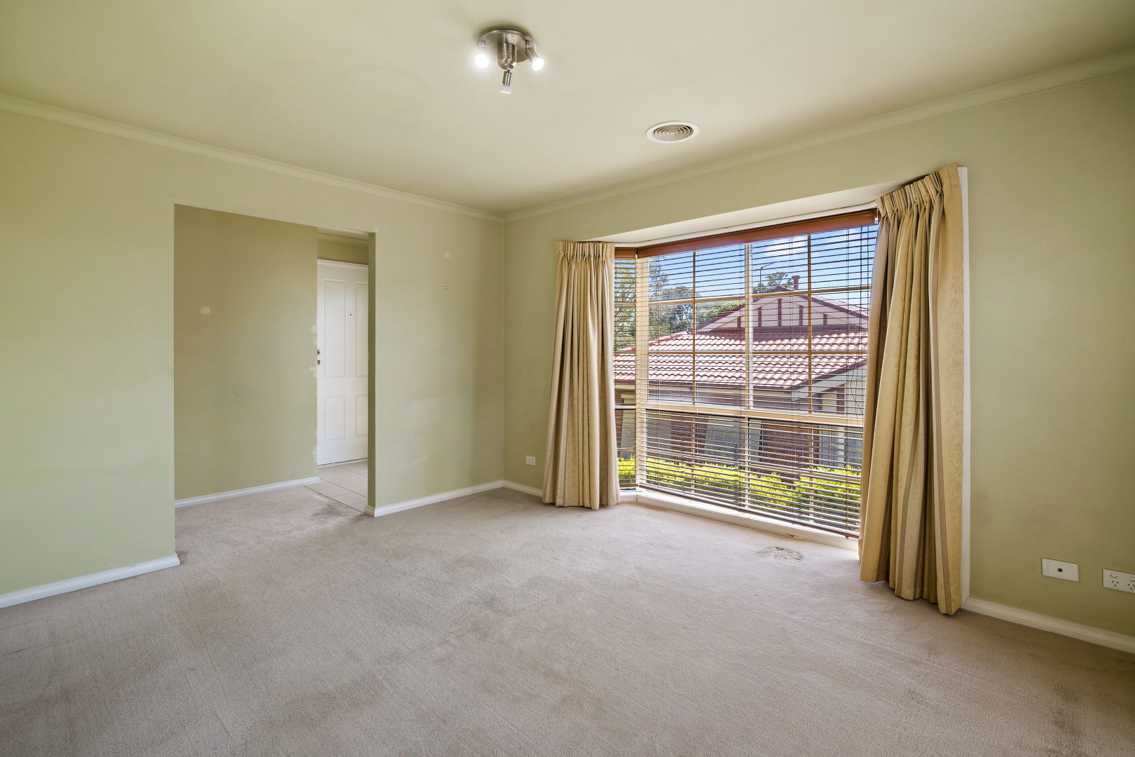 3/7 Hillcrest Avenue, Ferntree Gully VIC 3156, Image 2
