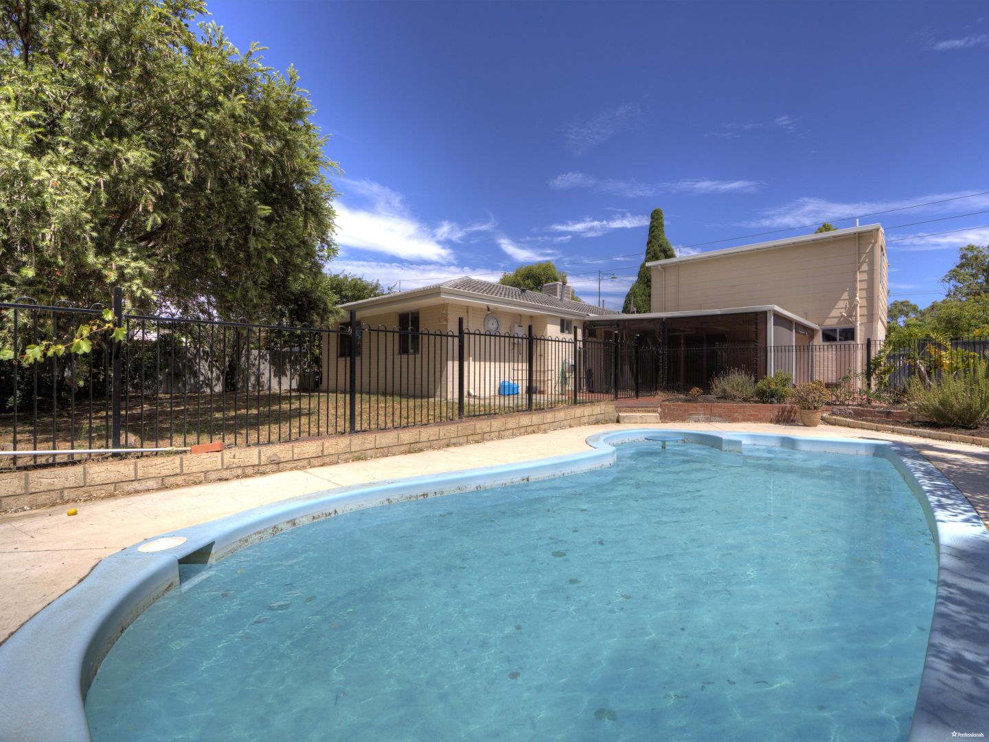 381 Morrison Road, Swan View WA 6056, Image 2