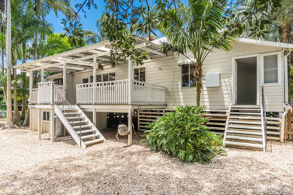 3 bedrooms House in 2/1 Market St BANGALOW NSW, 2479