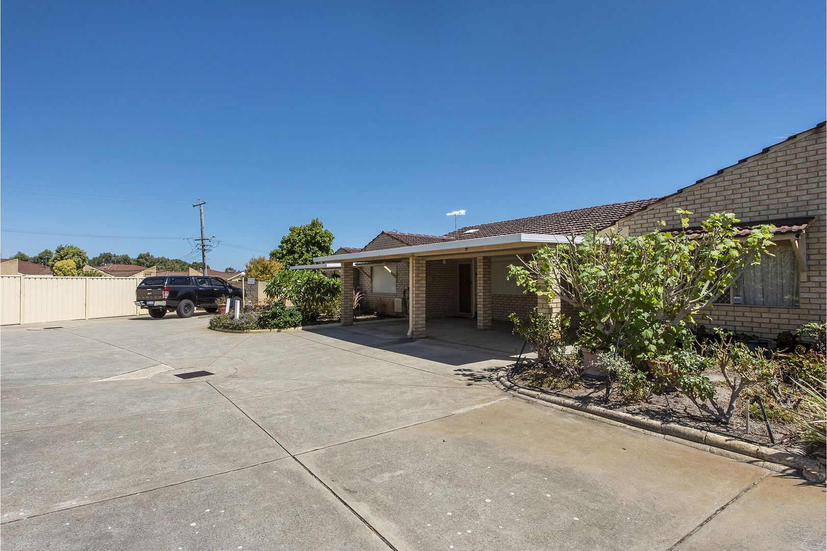 9/16 Hefron Street, Rockingham WA 6168, Image 2