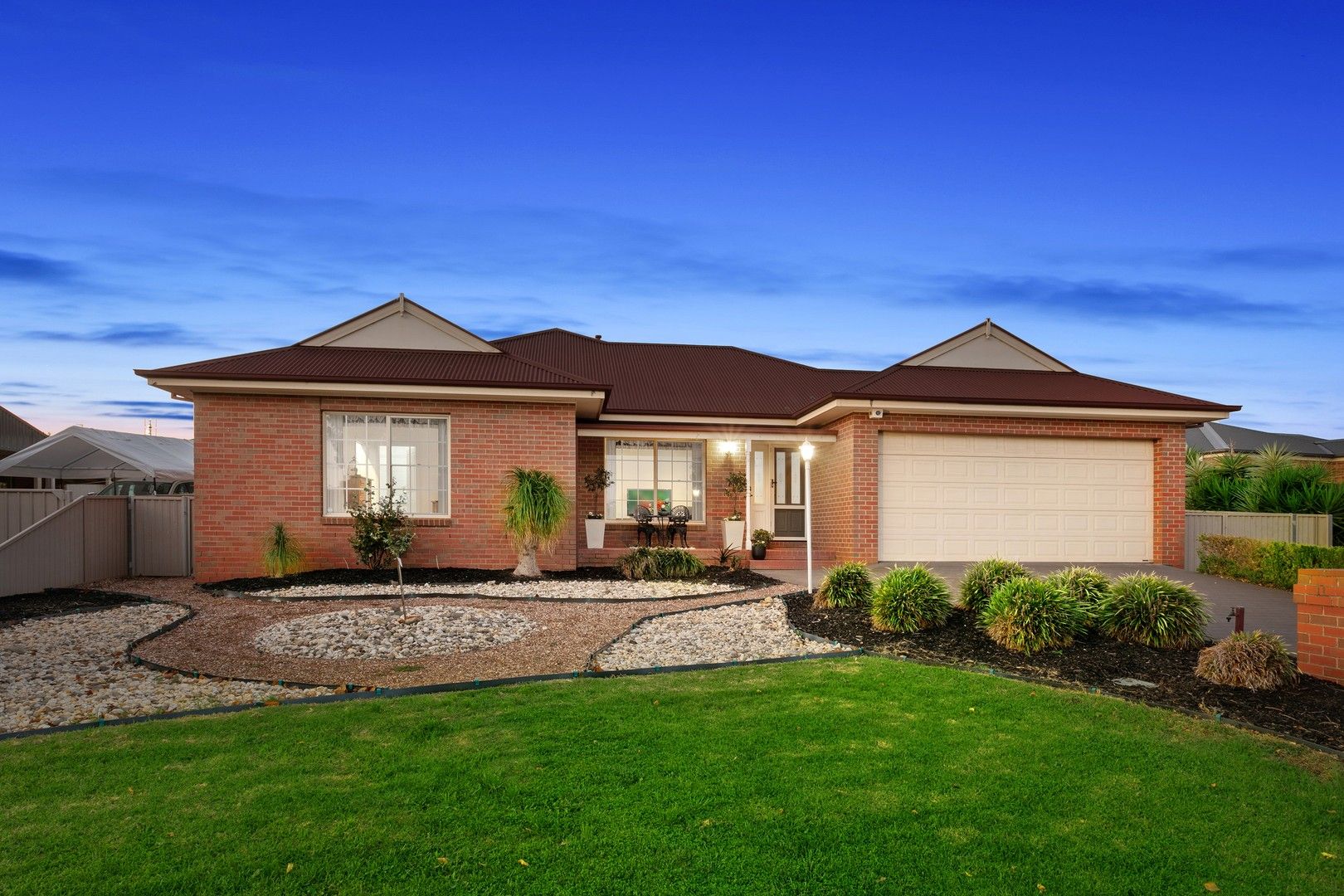 11 Londonderry Way, Epsom VIC 3551, Image 0