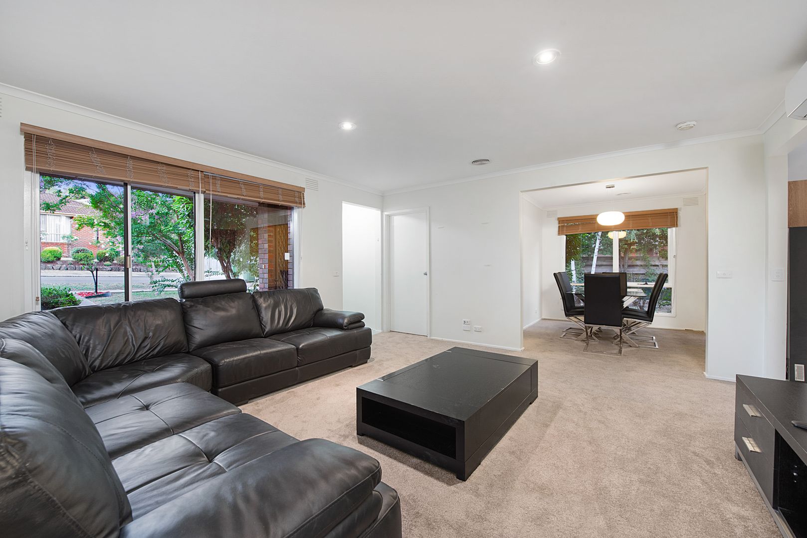 1/42 Ronald Road, Croydon VIC 3136, Image 2