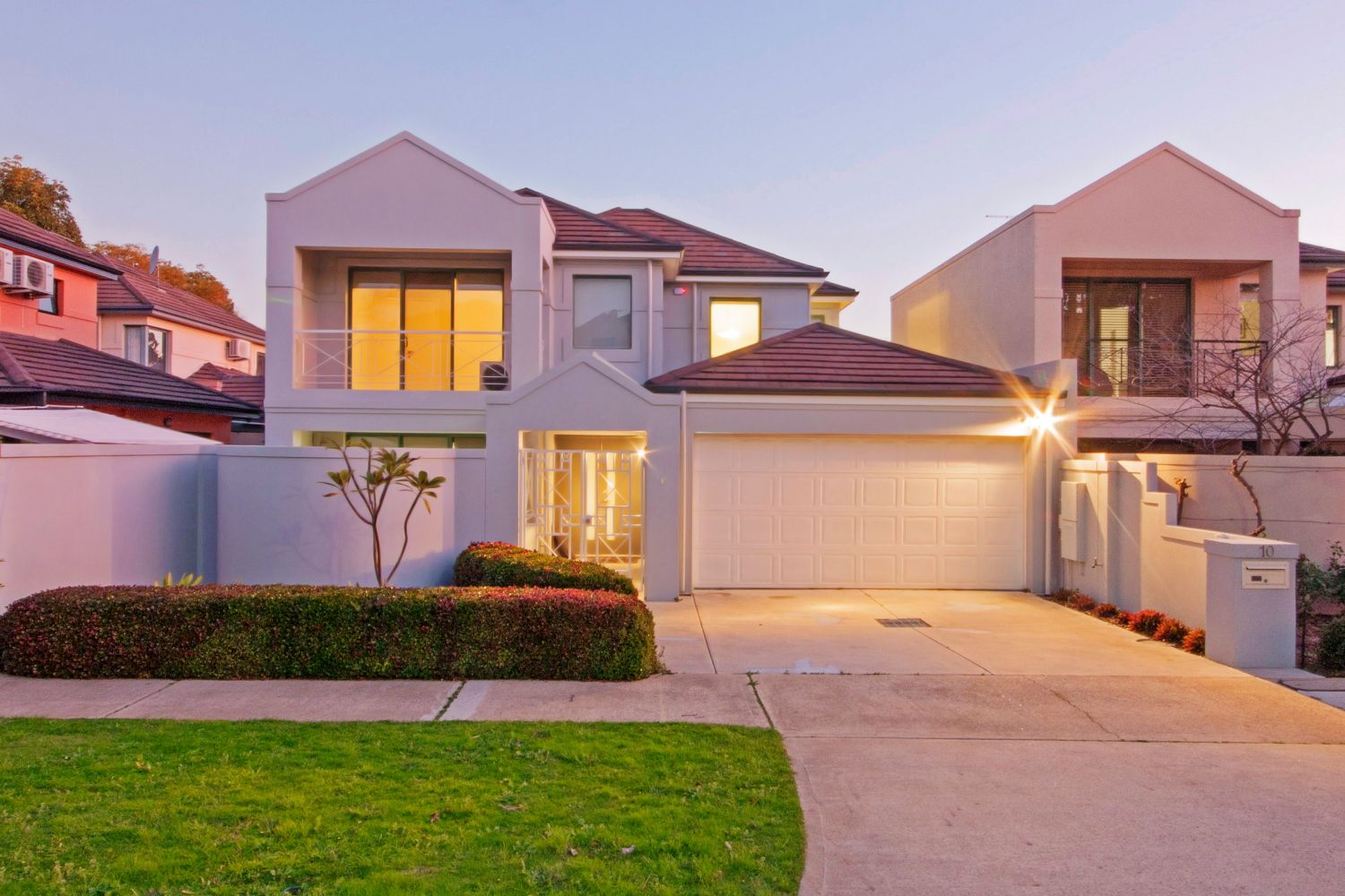 4 bedrooms House in 10 Hopetoun Street SOUTH PERTH WA, 6151