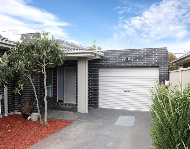 4/25 Gladstone Parade, Glenroy VIC 3046