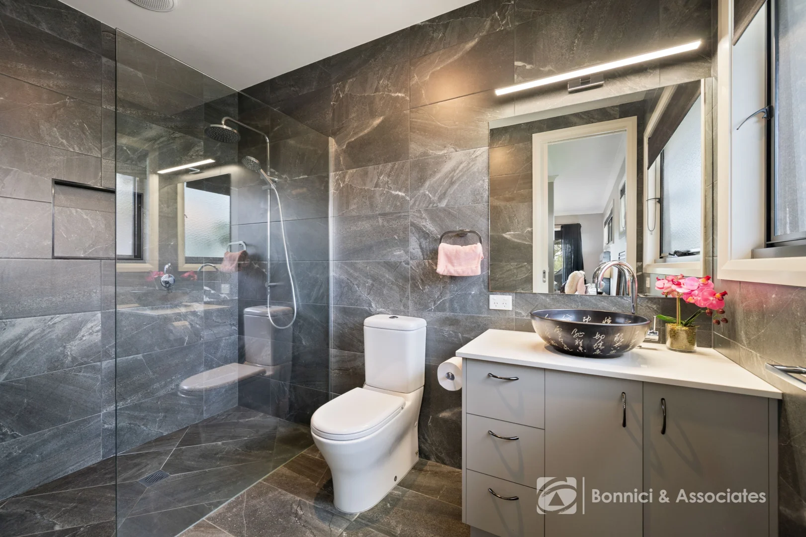 Additional image 13 of 18 Kerferd Road, Beechworth VIC 3747