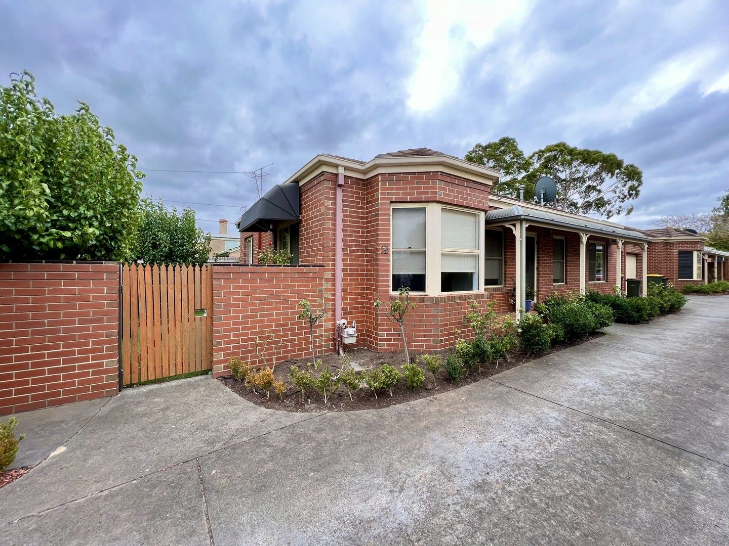 2 bedrooms Apartment / Unit / Flat in 2/46 Russell Street NEWTOWN VIC, 3220