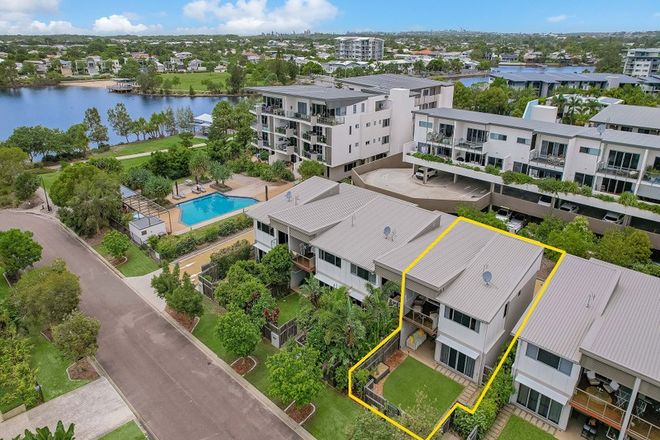 Picture of 8/3 Feather Court, BIRTINYA QLD 4575