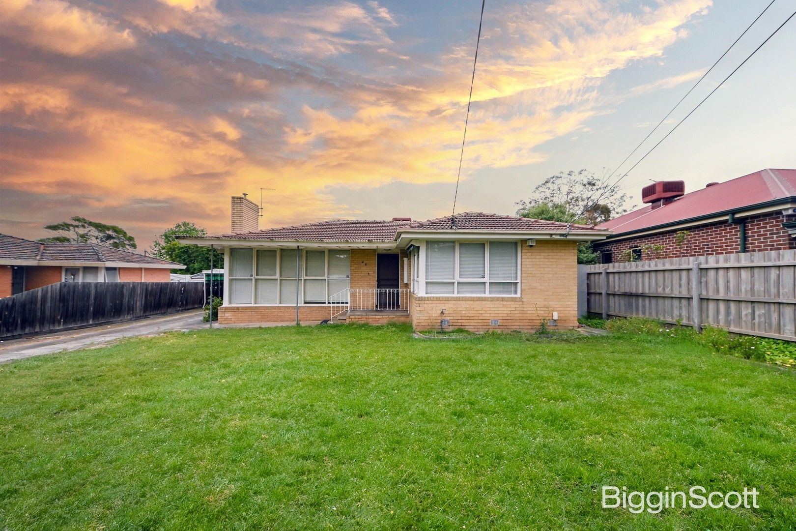 3 bedrooms House in 48 Shaftsbury Drive MULGRAVE VIC, 3170